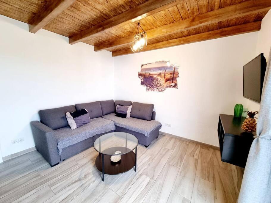 Apartamento en Mala con vista al mar Exterior foto