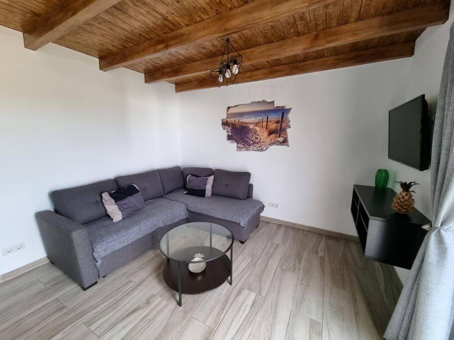 Apartamento en Mala con vista al mar Exterior foto
