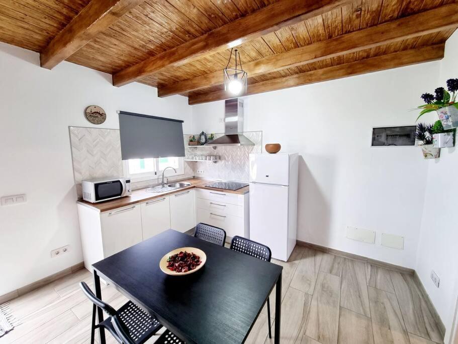 Apartamento en Mala con vista al mar Exterior foto