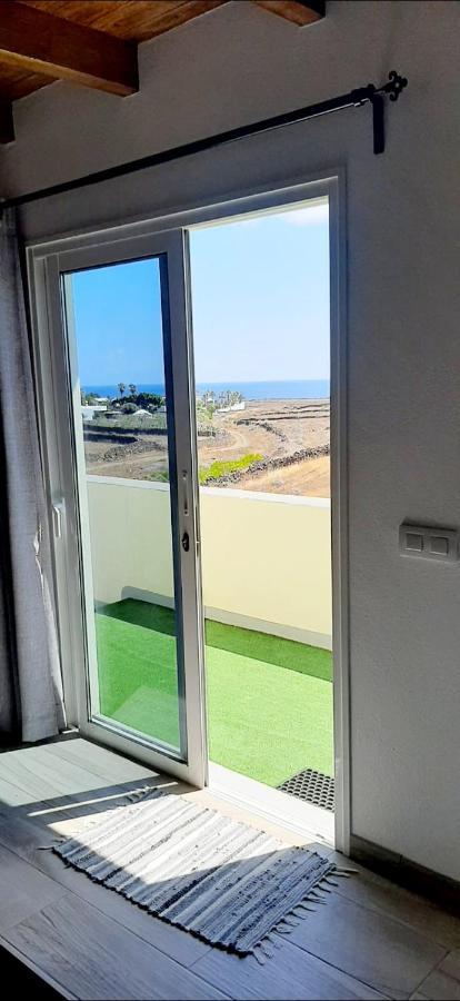 Apartamento en Mala con vista al mar Exterior foto